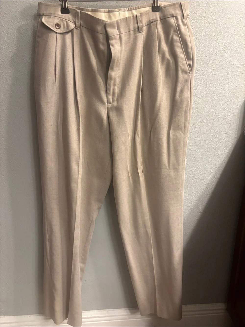 Haggar Light Beige Men's Two-Piece Suit